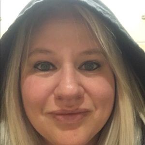 Meet your Posher, Deanna